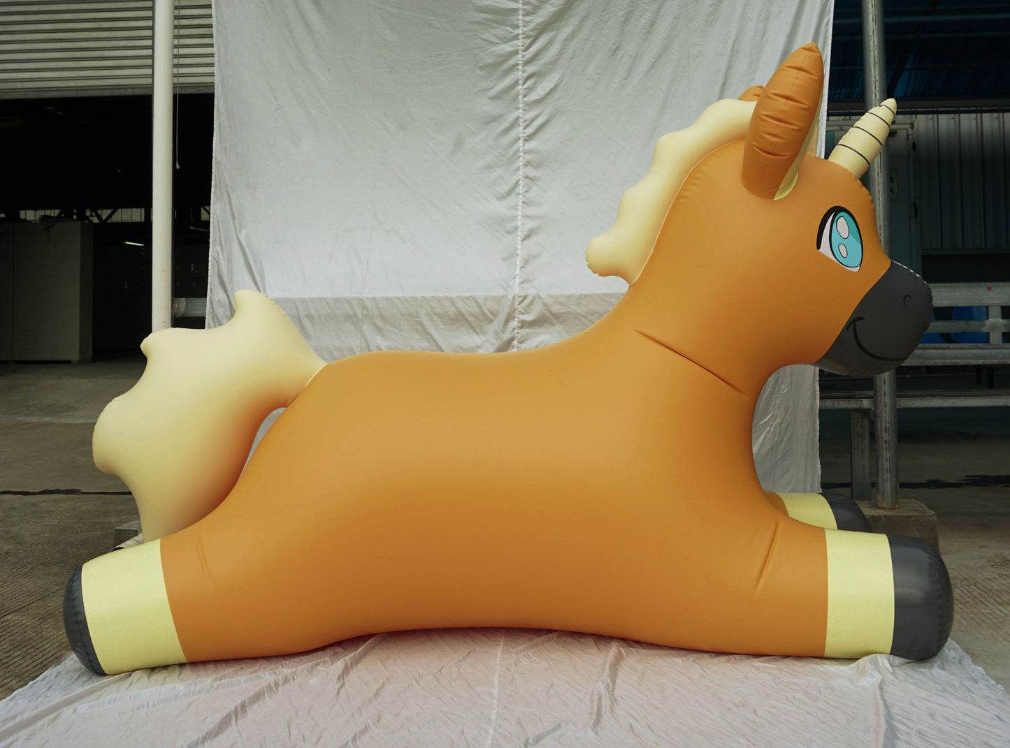 Honey Poof Unicorn - 8ft